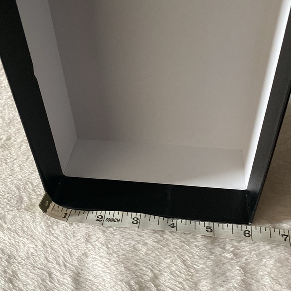 Empty Prada storage box - Picture 7 of 11